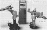 Vertical and horizontal design of an industrial robot (Courtesy: Kuka)