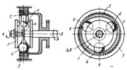 COAXIAL TRIPLE STRAIN WAVE GEARING MECHANISM WITH A BALL-TYPE WAVE GENERATOR