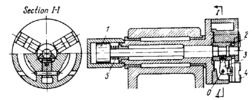 LEVER MECHANISM OF A HYDRAULIC THREE-JAW SELF-CENTERING CHUCK