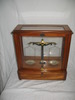 Laboratory weighing scale