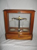 Laboratory weighing scale