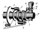 DIFFERENTIAL GEARING MECHANISM FOR SWIVELLING AIRCRAFT PROPELLER BLADES